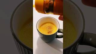 Goldene Milch ✨️ rezept goldenmilkrecipe healthylifestyle healthyfood shorts [upl. by Melliw44]