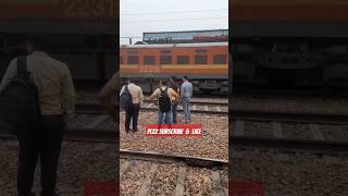 train indianrailways railway amazingfacts short viralshort ytshort factsinhindi traintravel [upl. by Lhary791]