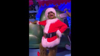 The Grinch is now in Universal Studios Hollywood until January 1 Shorts Grinch UniStudios [upl. by Craddock]