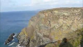 INCROYABLE Une falaise seffondre sur la côte est de langleterre [upl. by Einiffit360]