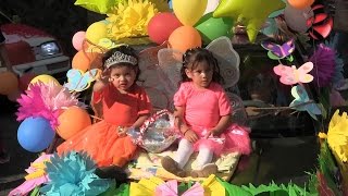 Desfile de carros alegóricos por noveno aniversario de la estancia infantil “El Mundo de los Peques” [upl. by Nagaek893]