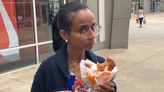 Brazilian Reviews Auntie Anne’s Pretzel 🥨 [upl. by Solrac]