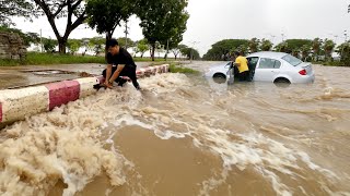 Urban Flood Rescue Volunteers Unclog Storm Drains to Avert Disaster [upl. by Merridie]