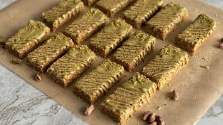 Pistachio Knafeh Bars easyampfast أصابع الكنافة بالفستق الحلبي سهل وسريع [upl. by Tanney156]