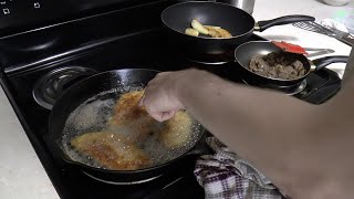 Cooking Schnitzel nach Wiener Art [upl. by Hebel]