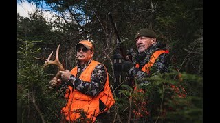 Chasse Québec  une aventure de chasse au chevreuil à PapineauLabelle  Sépaq [upl. by Naginnarb]