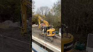 No train’s DIGGER about to change bucket at Alfreton railway station [upl. by Opportina]