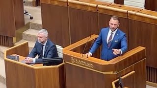 LIVE🔴 Poslanci chcú na mimoriadnej schôdzi odvolať ministra Eštoka [upl. by Horowitz]