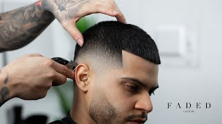 HOW TO DO A FADE BEGINNER BARBER TUTORIAL [upl. by Feenah]