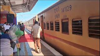 Wap4 With 16585 Smvt bengaluruMurdeshwar express arriving at udupi [upl. by Hildy272]