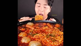 Spicy Noodles With eggs spam kimchi and sausage❤️ asmr mukbang eatingsounds noodles chihun [upl. by Umeh]