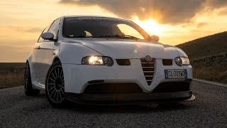 Alfa 147 GTA Come renderla una bomba  Davide Cironi Drive Experience SUBS [upl. by Humberto]