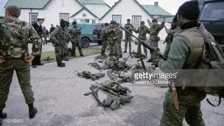 LAS MEJORES FOTOS  TOMA DE MALVINAS  2 DE ABRIL 1982 [upl. by Zetniuq291]