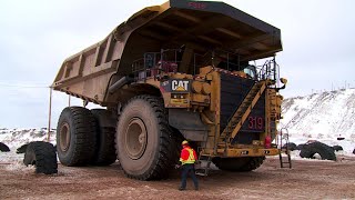 Canada  Au volant des convois les plus lourds [upl. by Atteynad]