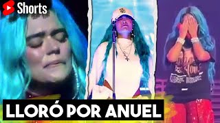 Shorts 5 Veces Que Karol G Lloró Por Anuel AA En Vivo [upl. by Hnahk]