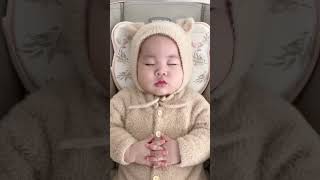 Adorable Baby Sleeps with Hands on Chest – Looks Like He’s Drinking Milk 🍼💤 sleepingbaby [upl. by Ayocat]