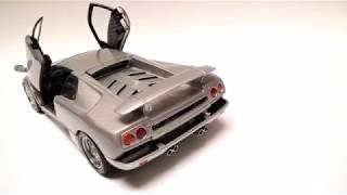 Lamborghini Diablo VT Model Car 118 Scale by Autoart [upl. by Willdon]