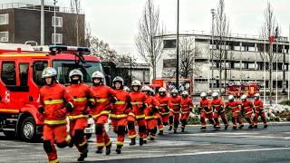 Entraînement sous haute tension  les futurs pompiers de Paris [upl. by Oliver519]