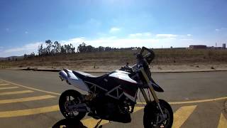 Learning to Wheelie the Aprilia 1200 Dorsoduro [upl. by Gaillard]