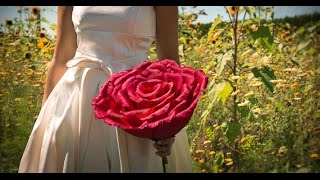 DIY REUZEN CREPE PAPIER ROZEN [upl. by Charbonnier244]