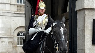 ORMONDE TOURISTS FAVORITE HORSEquotLondonLiveStreaming Ormonde KingsHorse HorseGuardParad [upl. by Aprilette]