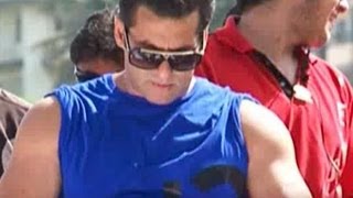 Salman Khan praises Aamir Khans show [upl. by Travus66]