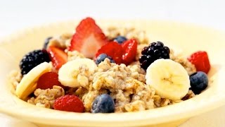 Healthy Breakfast Smoothie Recipe  Oatmeal and Fruit Breakfast Smoothie [upl. by Eberhart]