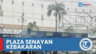 Plaza Senayan Kebakaran Pengunjung Mall Berhamburan Keluar Gedung [upl. by Cristen]