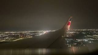 Cloudy approach and wet landing into DFW Airport on a 737800 Flash Warning [upl. by Iliak544]