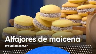 Receta Alfajores de Maicena Caseros  Cocineros Argentinos [upl. by Atsirt]