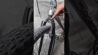 Ah então posso tirar essa borrachinha que protege o cabo do freio vbrake bike pedal bicicleta [upl. by Binnie]