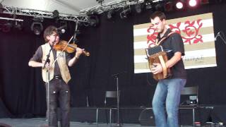 LORIENT 2010  Fanch LANDREAU  Tangi LE GALL CARRE  Gavotte [upl. by Enyawed403]