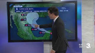 Hurricane Beryl moving up Yucatan Peninsula [upl. by Feliks]