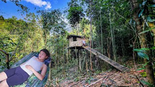 17 year old girl complete builds a bamboo house on a tree in the forest Episode 2 [upl. by Sirovart]