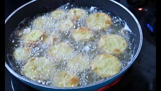 Southern Homesteading Fried Squash And Pork Chops Recipe For Delicious Comfort Food [upl. by Auberon]