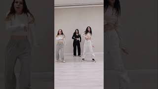 ✨ newwoman lisa coverdance coverdanceteam kpop [upl. by Thorman638]