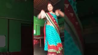 Balam Ji man pagla de Ni 💃dance shorts viralshorts Raksha chourasiya [upl. by Brout]