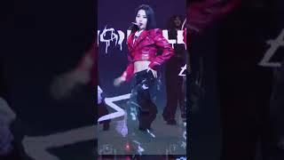 Soyeon mix fancam kpop gidle tomboy soyeon [upl. by Ennoirb]