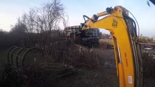 Saw blade hedge cutting using jcb 8 ton digger [upl. by Mada]