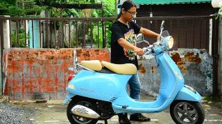 Vespa LXV 150 3Vie startup [upl. by Eneja]