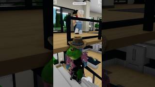 Espiando pareja en Brookhaven roblox brookhaven chisme [upl. by Blanca]