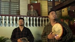 Raihan amp Hujan  Salam Aidilfitri Ayahanda Dan Bonda Official Video with HD version [upl. by Yevre]