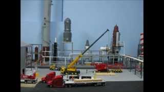 Manitowoc 4100 w crawler crane assemblygmk 3055wmv [upl. by Goode]