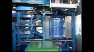 Fullyautomatic5gallonstretchblowmouldingmachine CHINA [upl. by Harrington808]