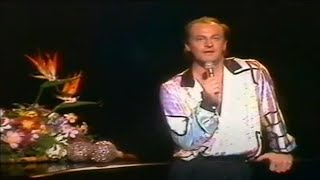 Peter Allen quotTenterfield Saddlerquot Royal Charity Concert Sydney 1980 [upl. by Andrus791]