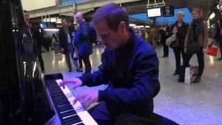 Piano gare de lyon  Borsalino Les copains dabord [upl. by Bianca]