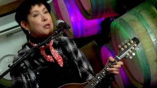 Michelle Shocked  Performs Arkansas Traveler  City Winery 821 [upl. by Onirotciv805]