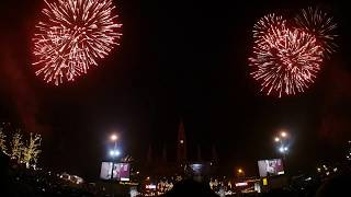 Silvesterfeuerwerk 201819 am Rathausplatz [upl. by Ravaj537]