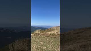 Vedere de pe culmea Gropsoarele spre Ciucas nature romania mountains [upl. by Wolf]