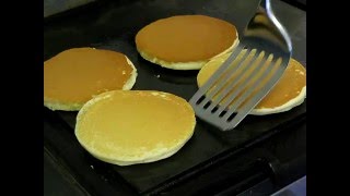 HOW TO MAKE THE BEST PANCAKES IN THE WORLD [upl. by Henrie]